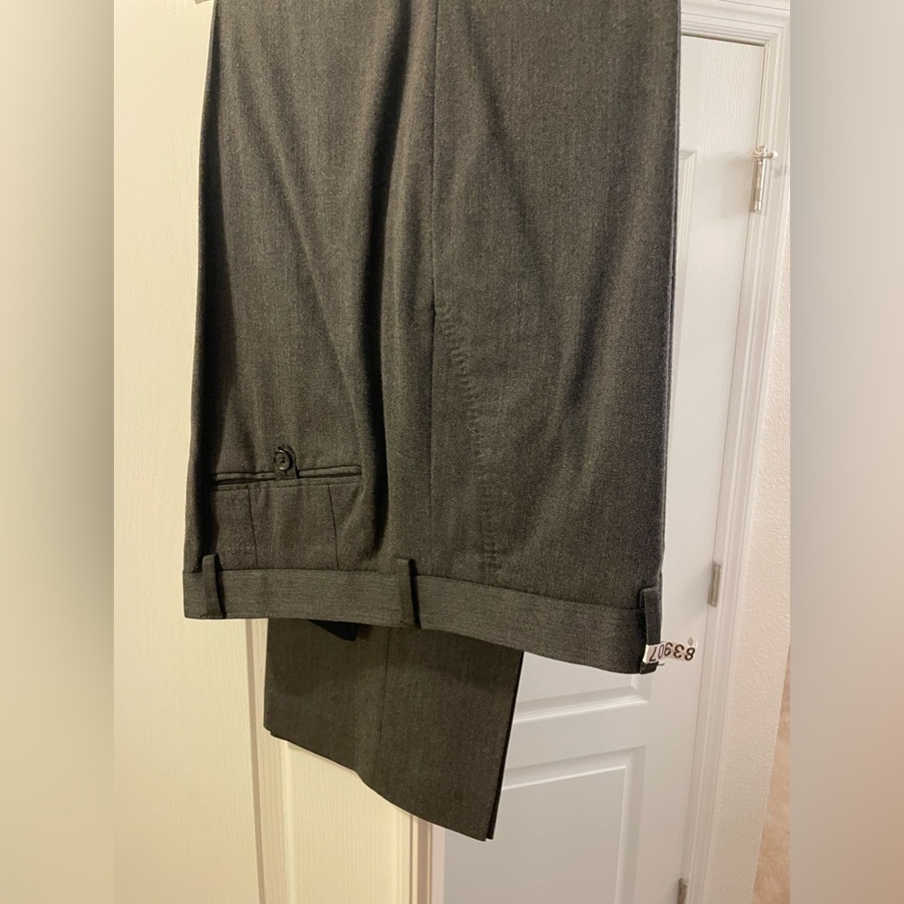 Dress pants - Picture 3 of 3